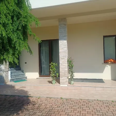 Bed & Breakfast La Mora Di 3*